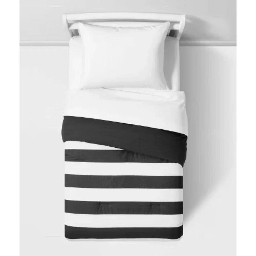 Toddler Rugby Striped Cotton Kids' Comforter Navy - Pillowfort